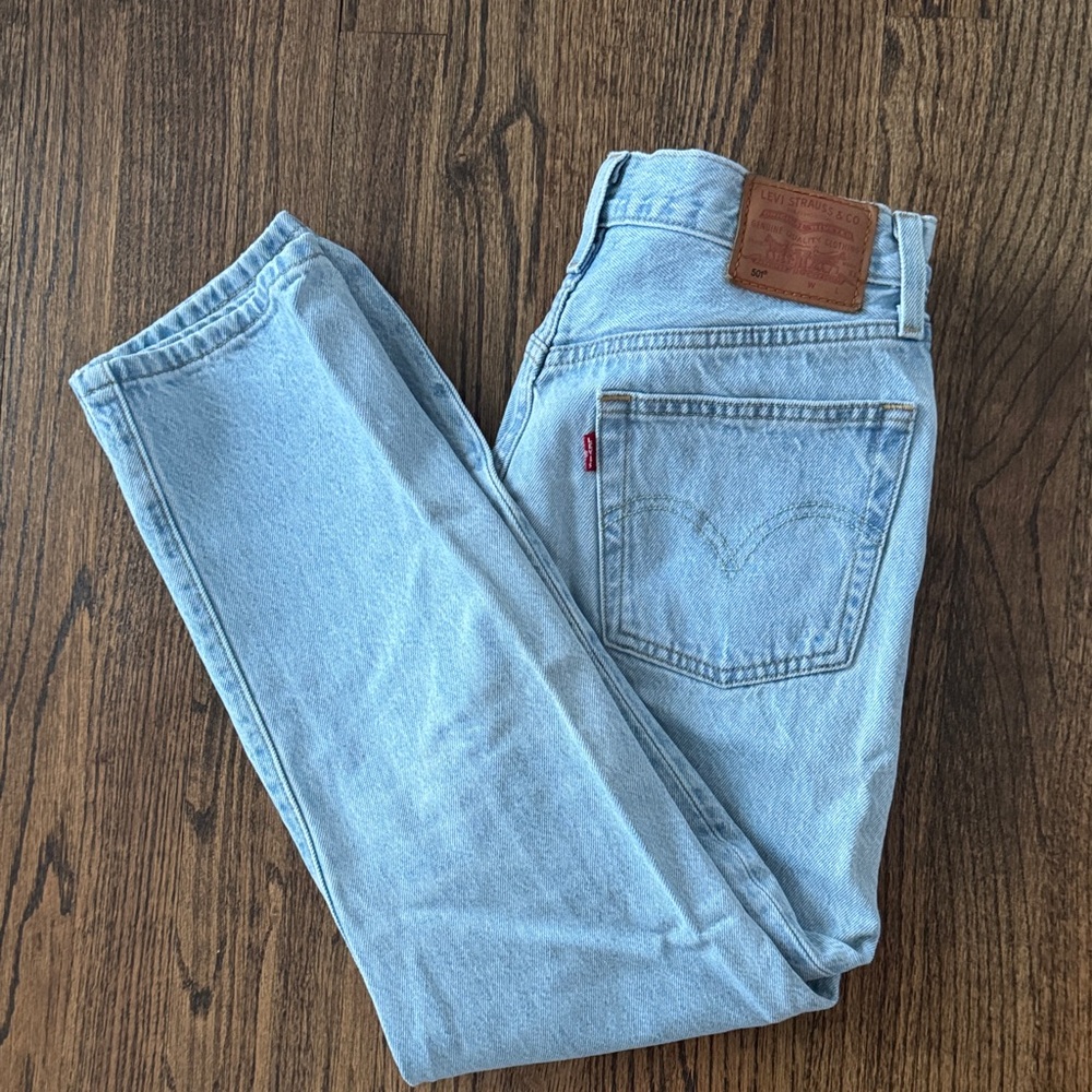 Levi's Light Blue Cropped Jeans